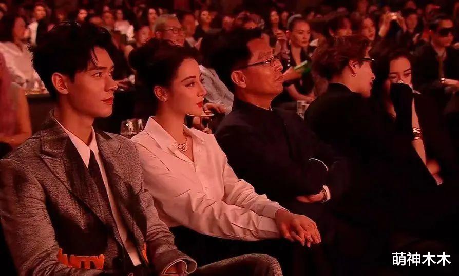 赵丽颖|芭莎派对座位分布来了!赵丽颖地位稳固坐主位,唐嫣逐步被边缘化