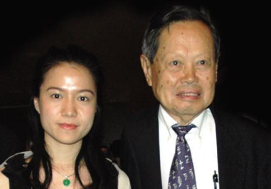 孙怡|曝王杰与小26岁梁洛施恋爱!女方2年生3子身材苗条,男方不修边幅