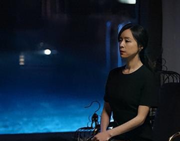 事实证明，被“导演太太团封杀”的张静初，早已走上了另一条大道