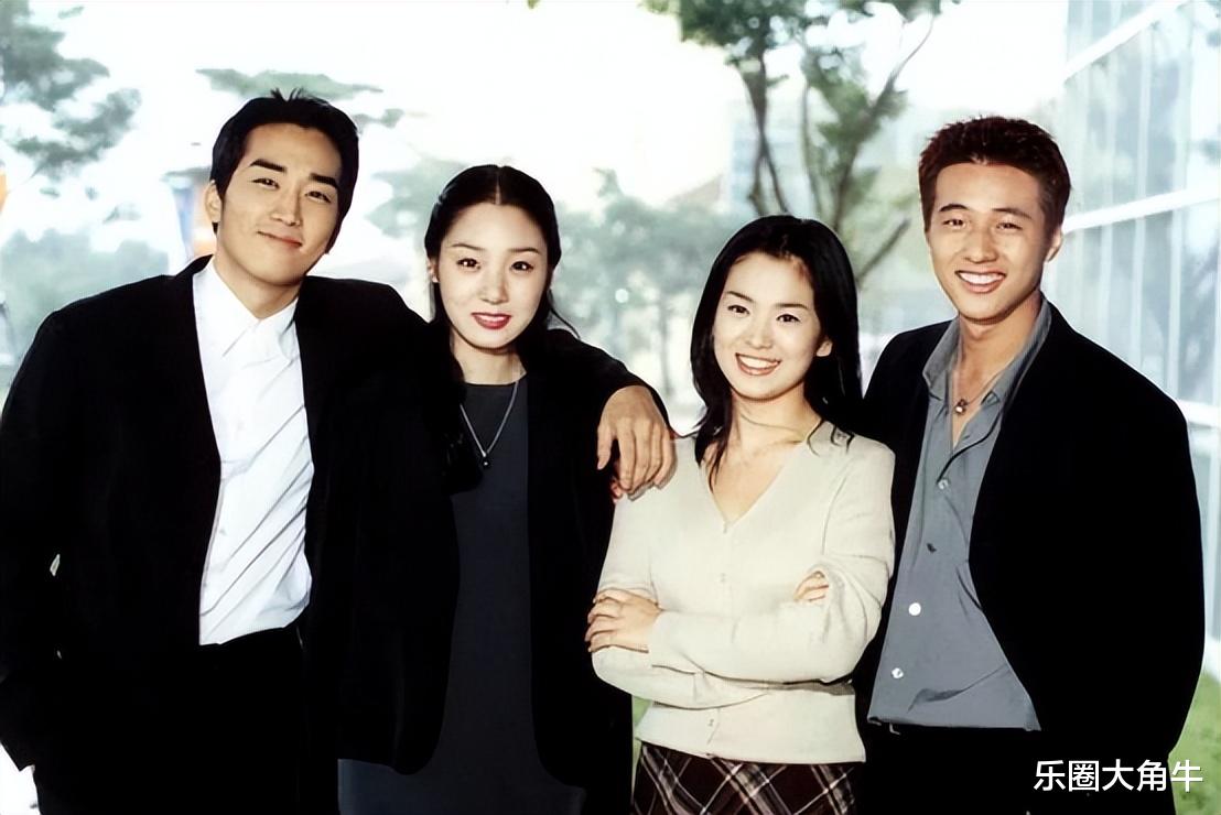 离婚4年，宋慧乔和宋仲基的差距一目了然，原来一切早有预兆