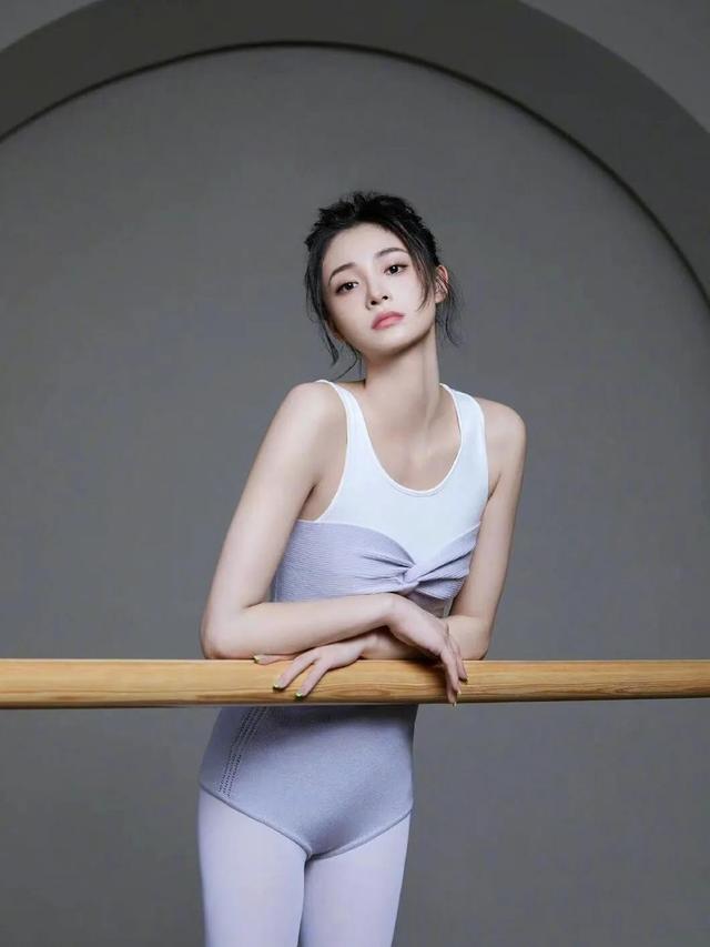 周洁琼|琵琶美人周洁琼身材凹凸有致，美艳动人 撩拨心弦！