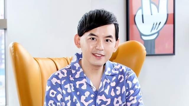 黄子佼自残出院后报平安，给朋友发感谢短信，对自己感到很失望