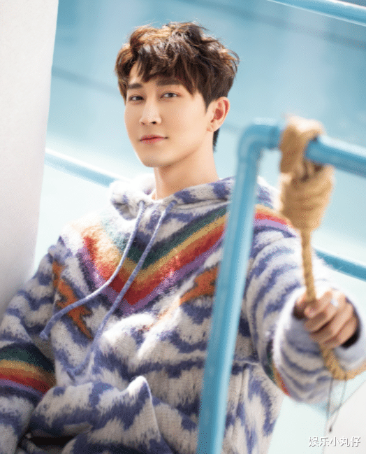 陈采尼|陈采尼大秀靠抄袭？拼凑海外作品和彝族服饰，曾否认迪奥抄马面裙