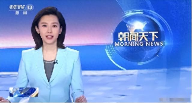 《新闻联播》现神颜，撞脸刘亦菲的90后主播，背景引网友猜测