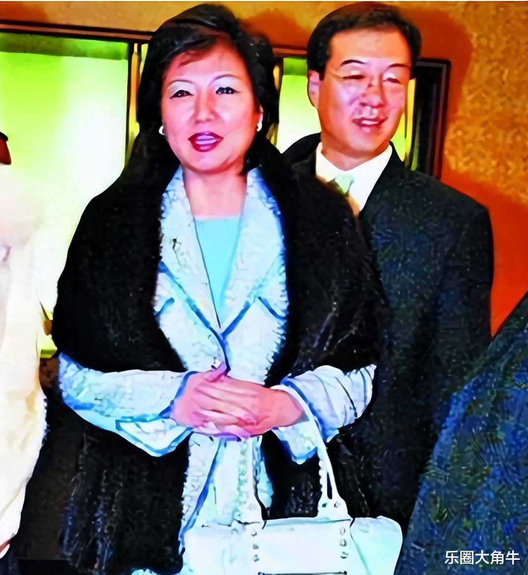 “富豪前夫”孙志浩：辜负了前妻贾静雯，如今把现任妻子宠成公主