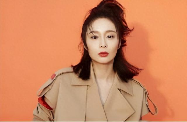 从爆红到“打回原形”，高叶只用了半年，终是步了张小斐的后尘