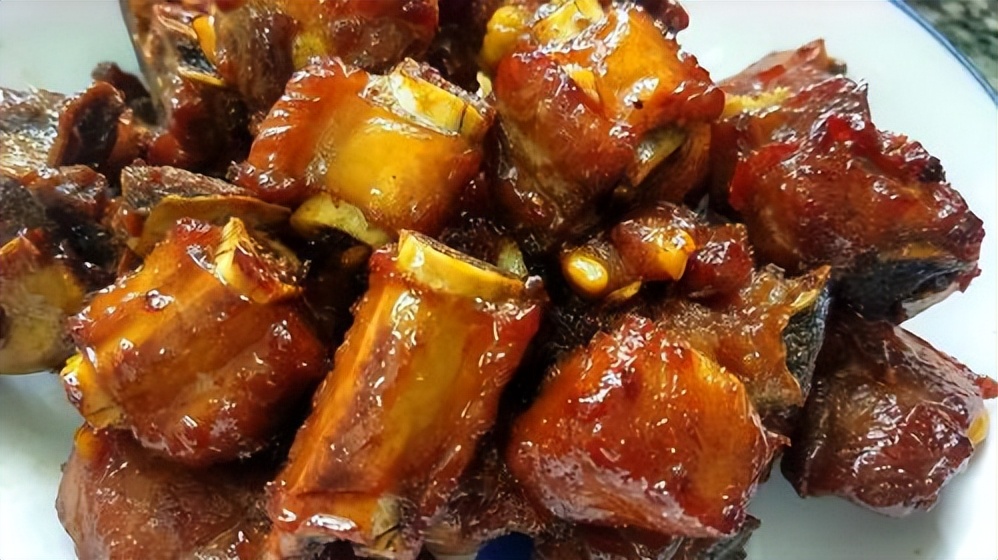 |红烧肉不管怎么做，都不要直接下锅，教你一招，肉质爽滑还不腻