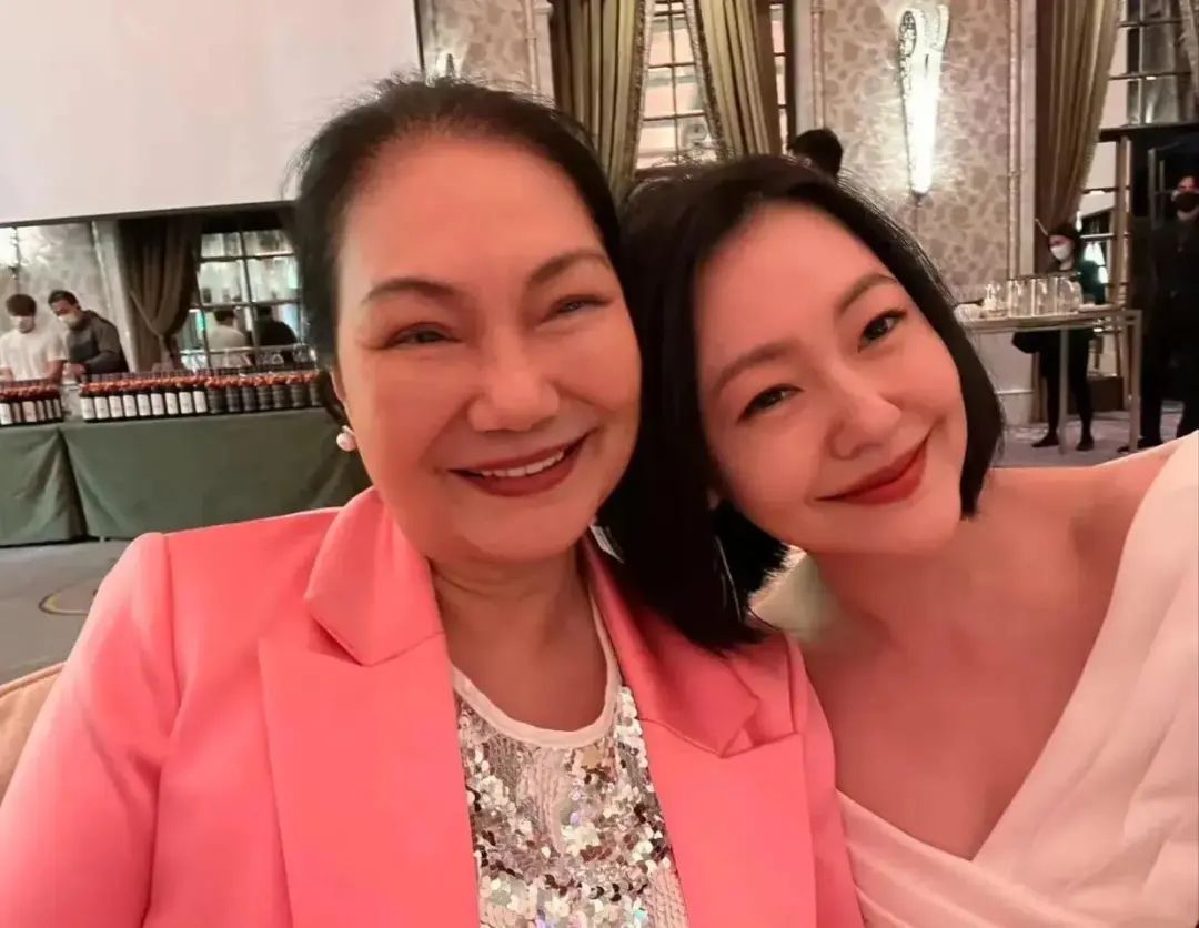 黄春梅韩国之行：旅游还是秘密任务？背后的公关智谋揭秘