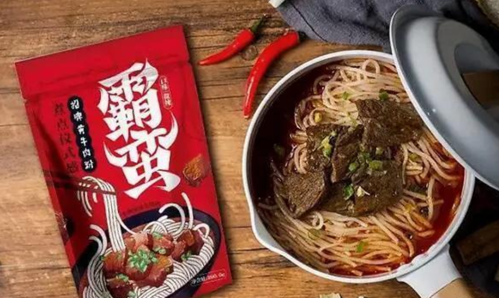 表白|湖南小伙北大毕业，放弃了当个律师，选择卖米粉被董明珠怒斥，7年后一分钟赚500万