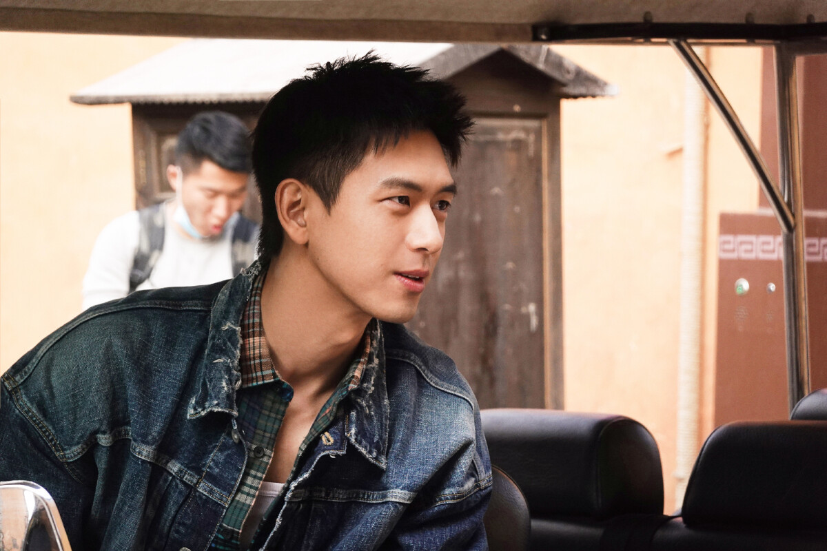 在90后小生中,李现是公认演技蛮稳的一位,他的咬字,台词也多半都能让