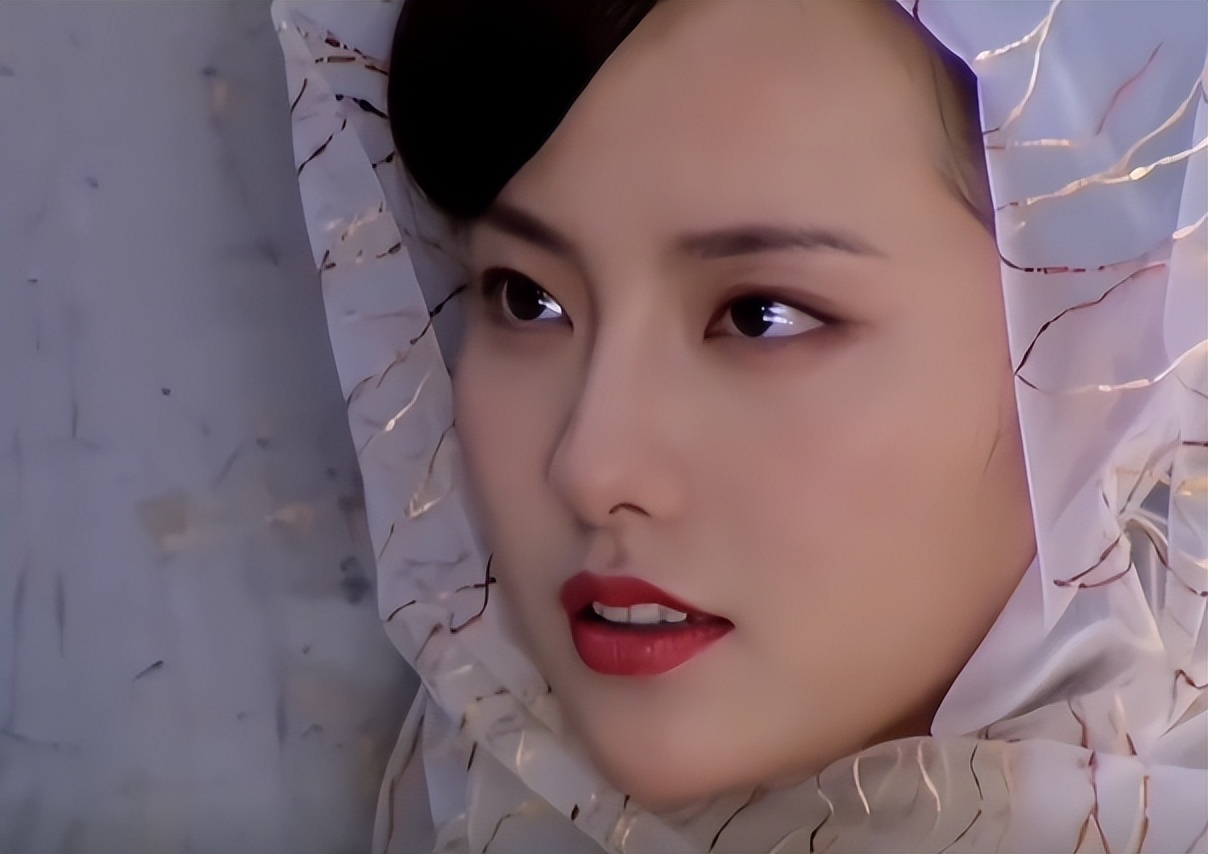 谢娜|张嘉倪成浪姐4门面担当？初舞台唱给未来的自己！强大又美好