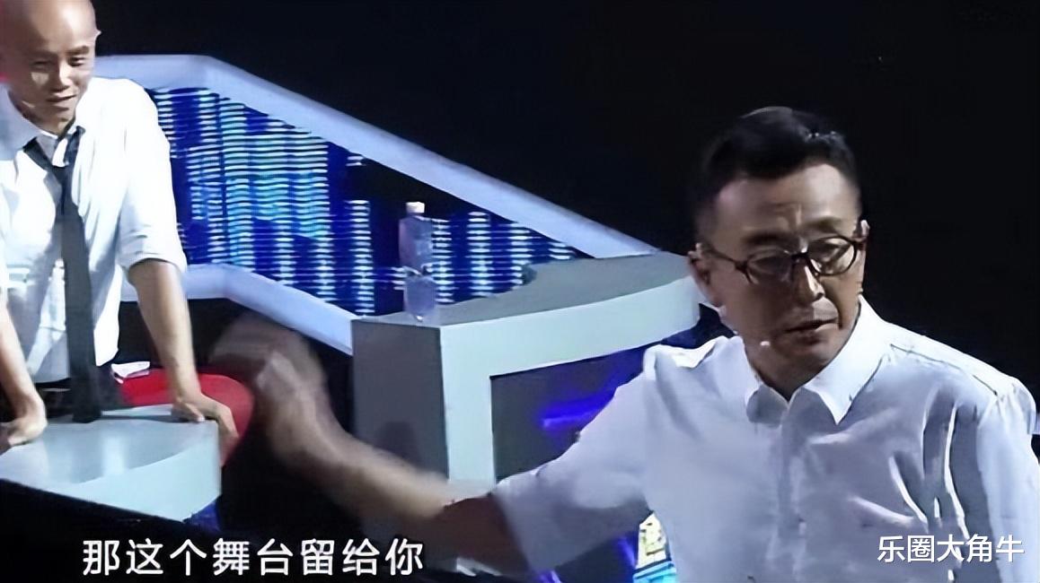 48岁陶红因病去世,9岁女儿一路跪拜祈福,与乐嘉婚姻仅维系3年