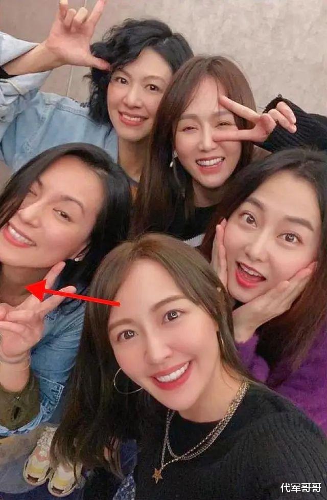 又一位35岁女星不幸去世，留下两个年幼孩子，死因曝光让人唏嘘