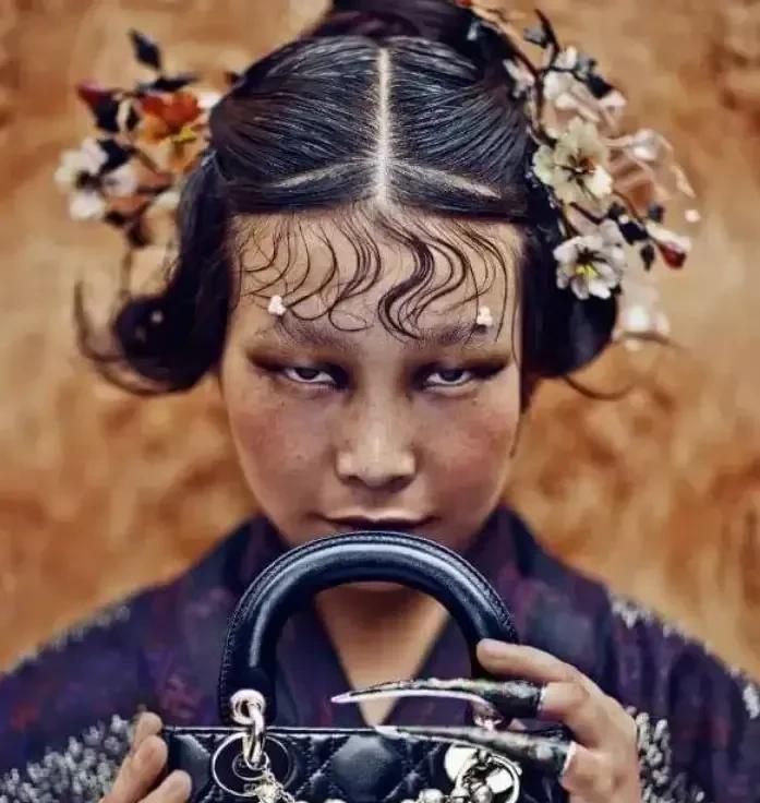 陈漫|涉嫌拍摄辱华照的陈漫又出来了,为孙俪拍大片