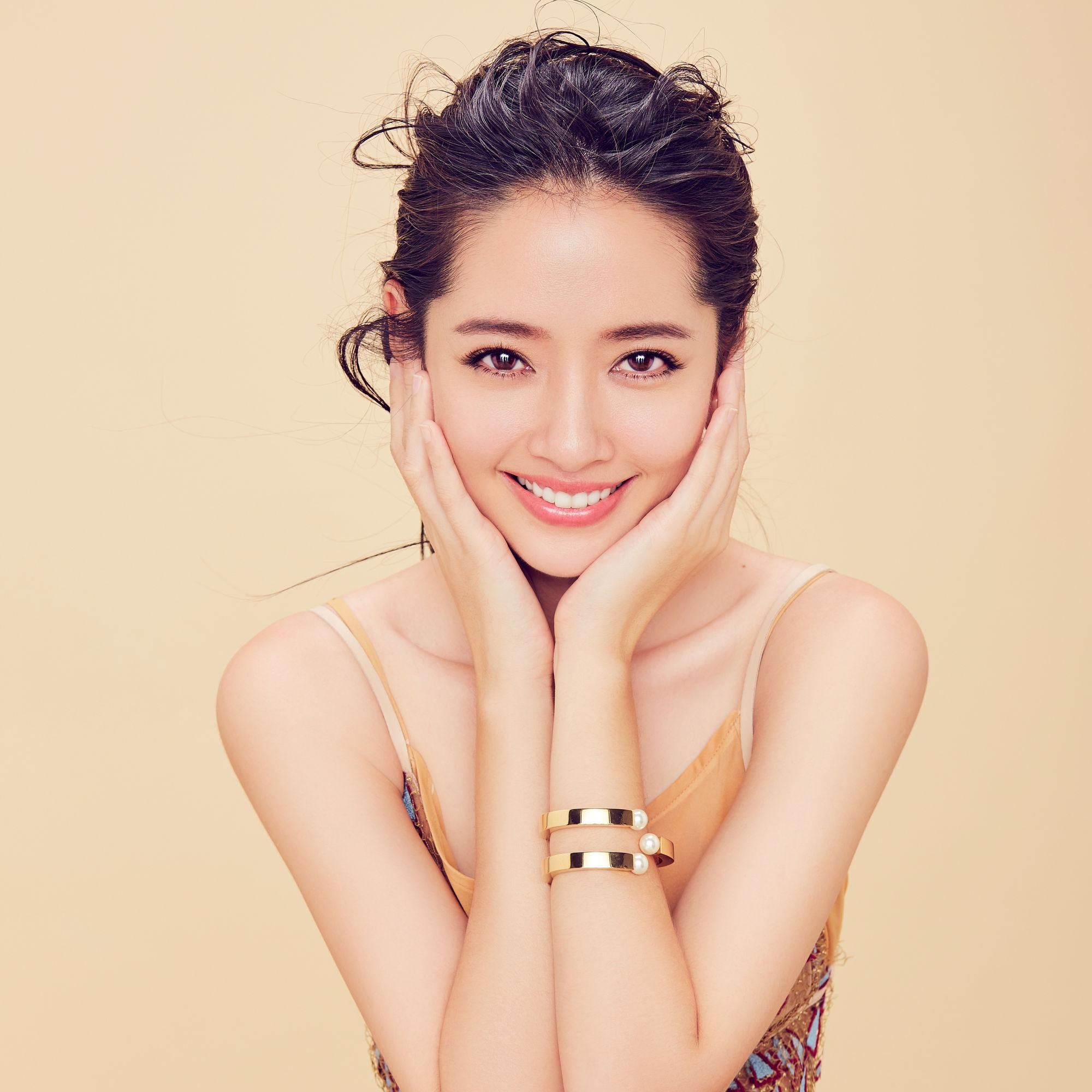 郭碧婷生图曝光，膀大腰圆体态很差，满脸憔悴，跟向太很像