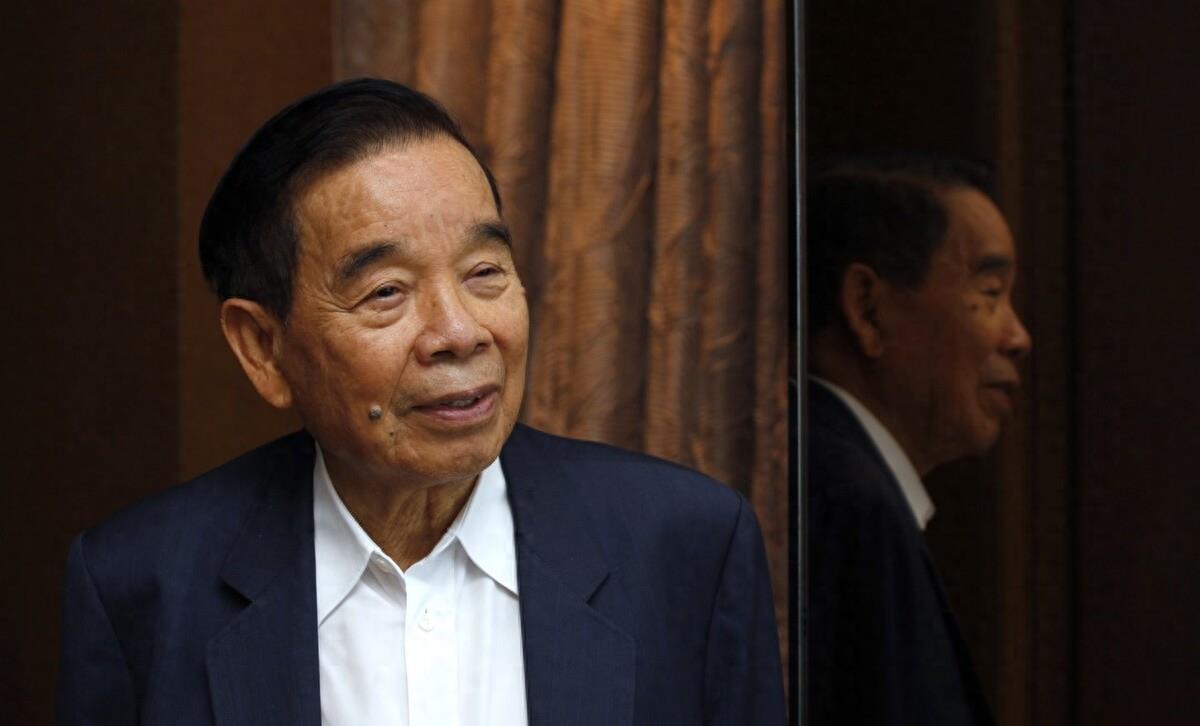 许家印被捕后，最对不起的女人竟然是刘銮雄的太太甘比