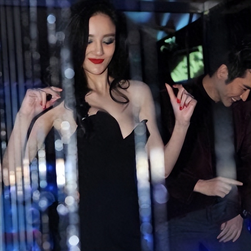 老公出轨张檬，她带女儿远走美国，离婚8年后她成了好莱坞高管