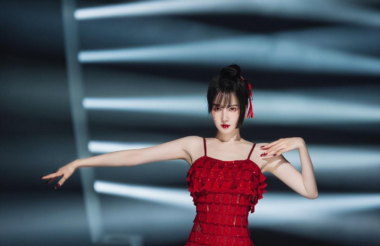 因“太丰满”无缘国家游泳队?曾因身材自卑的她,如今却大红大紫!