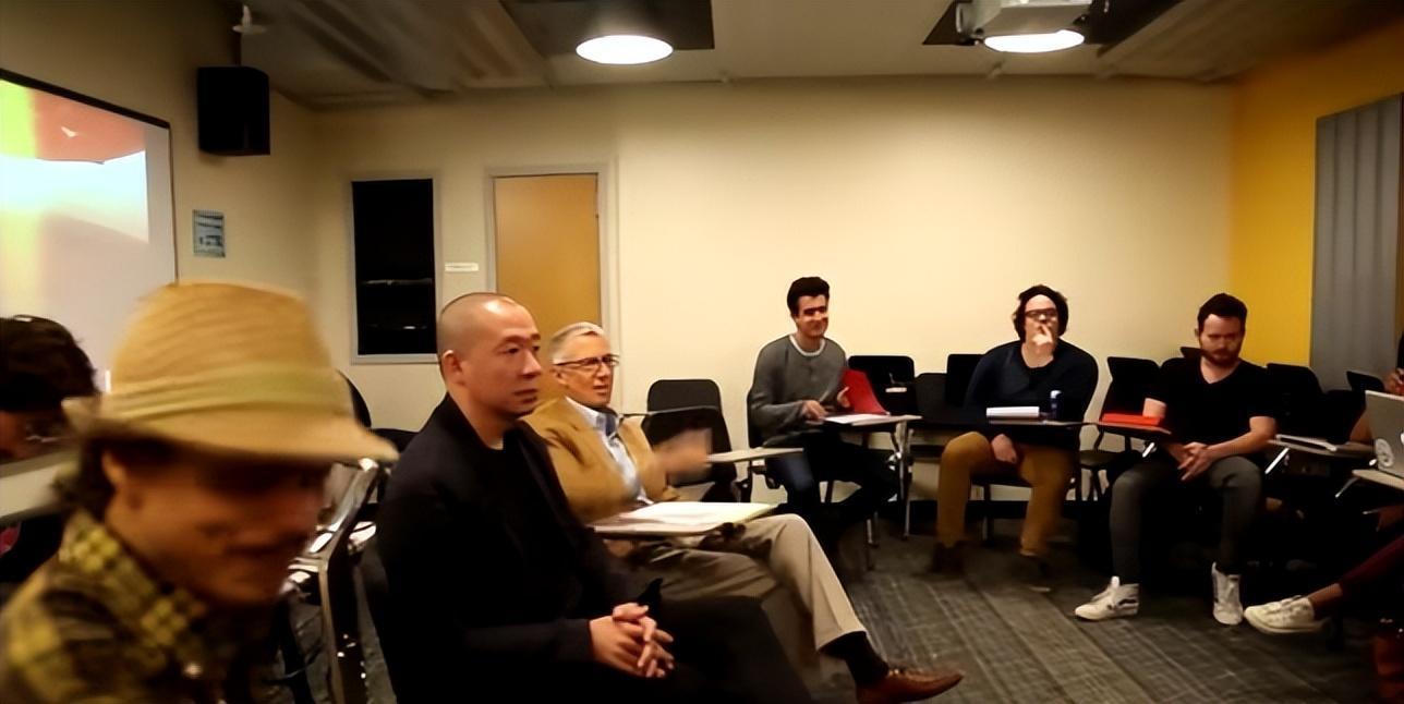 和王菲谈恋爱是什么感受？梁龙：不是一个世界人，她永远看不见你