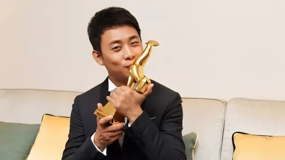 张兰|又被针对了？张译新戏拍摄惹争议，身后跟多位工作人员被指阵仗大