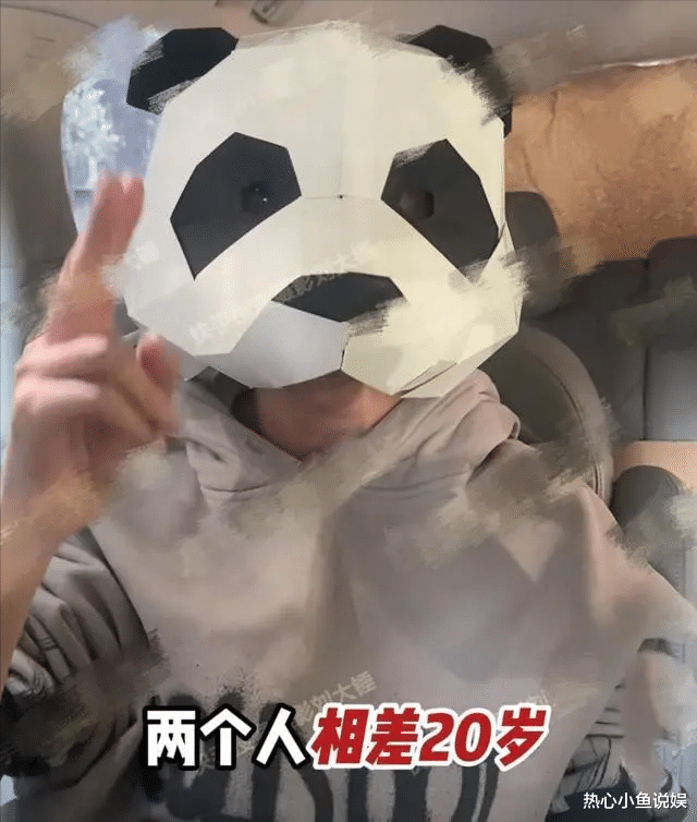 曝二字影帝出轨，在KTV卫生间与嫩模亲热，被服务员撞见一丝不挂