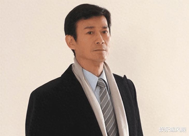 甄妮2次手撕郑少秋：让其关心郑欣宜，曝沈殿霞卑微为他铺路内幕