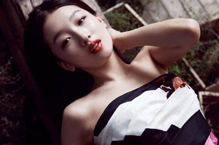 曾志伟拽的不是周冬雨的手,而是整个娱乐圈的丑陋,两人到底什么关系