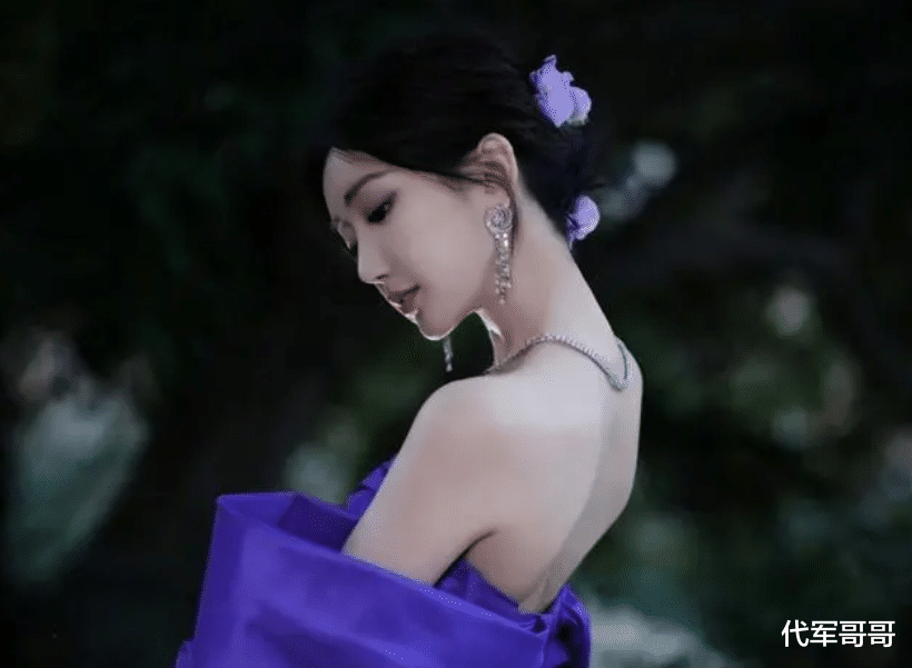 揭秘35岁毛晓彤被曝整容真实内幕