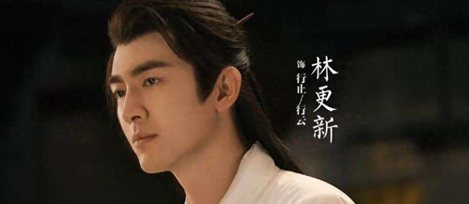 《与凤行》不愧是万众瞩目的爆款，首播一日就力压群剧