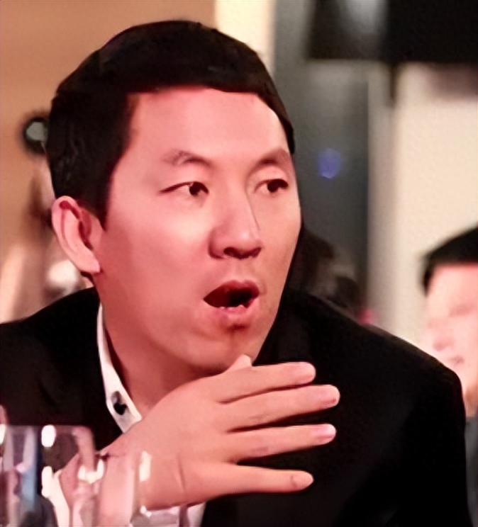 这一次,恶名昭彰的“家暴男”孙东海,将魔爪伸向了张柏芝母子