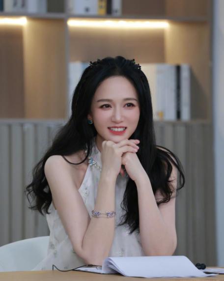 女版《向往的生活》开录，林心如加盟不见蔡少芬，杨紫身份很关键