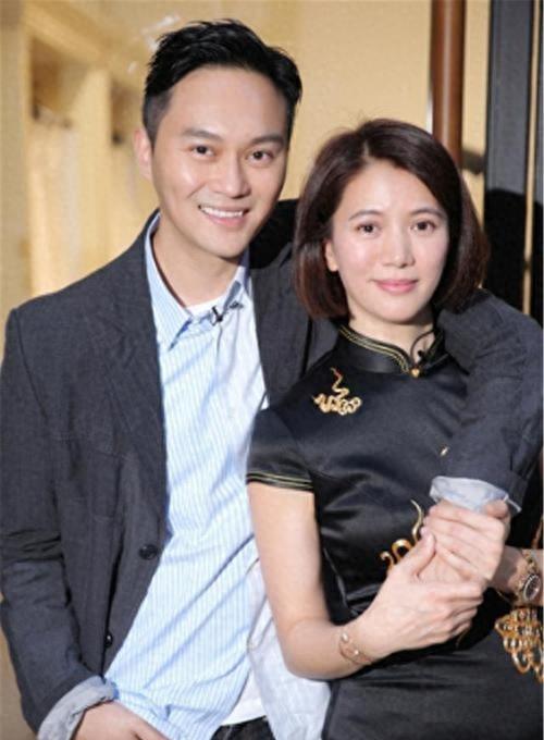 张智霖自曝无性婚姻:结婚十年了,就是睡一张床的兄弟!