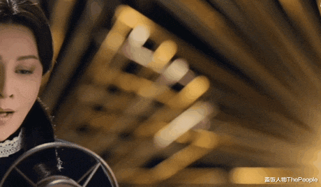 |别以为扎麻花辫、双马尾就是少女了，这8位女星扮嫩，个个辣眼睛