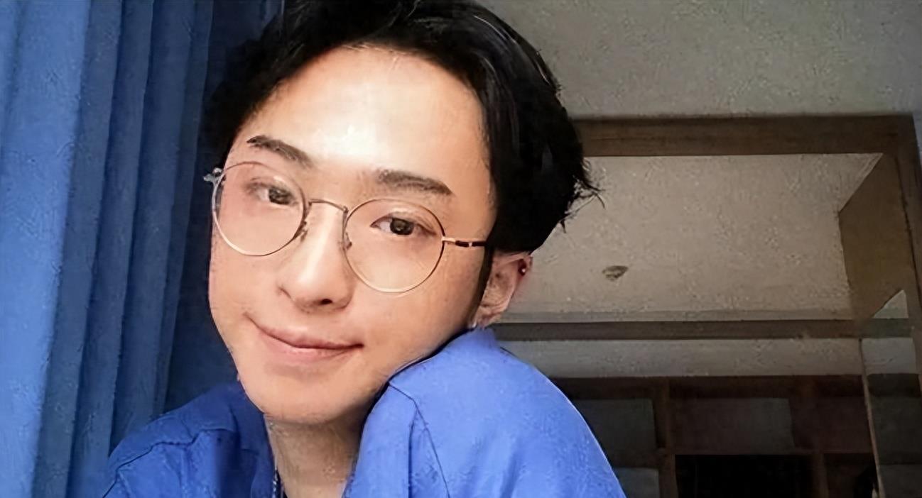 重磅!庾澄庆儿子发出出柜官宣:“我是同性恋,我为自己感到骄傲!”