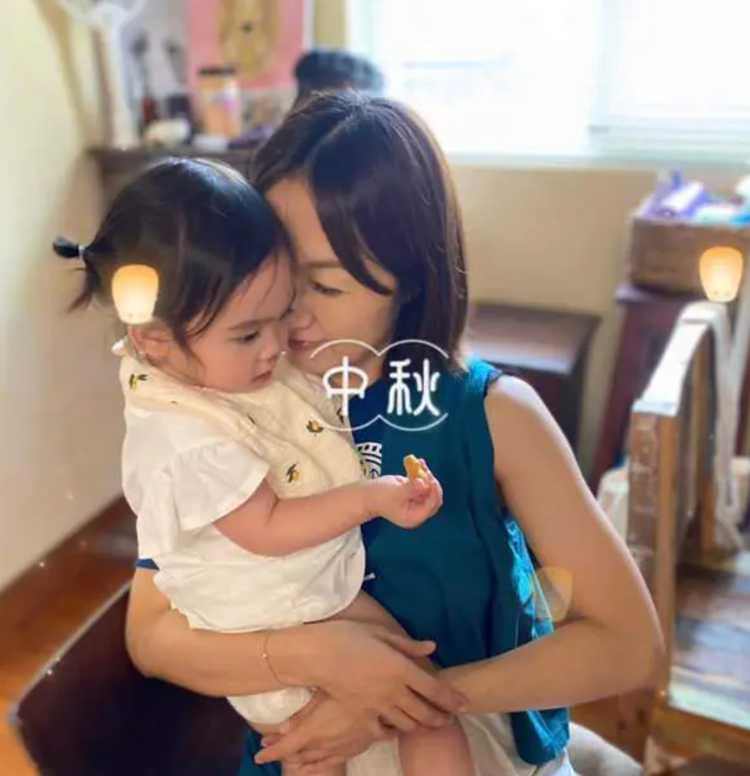 郑家榆|恭喜!51岁“怀玉公主”郑家榆官宣结婚,与孙耀威情断后多次晒娃!