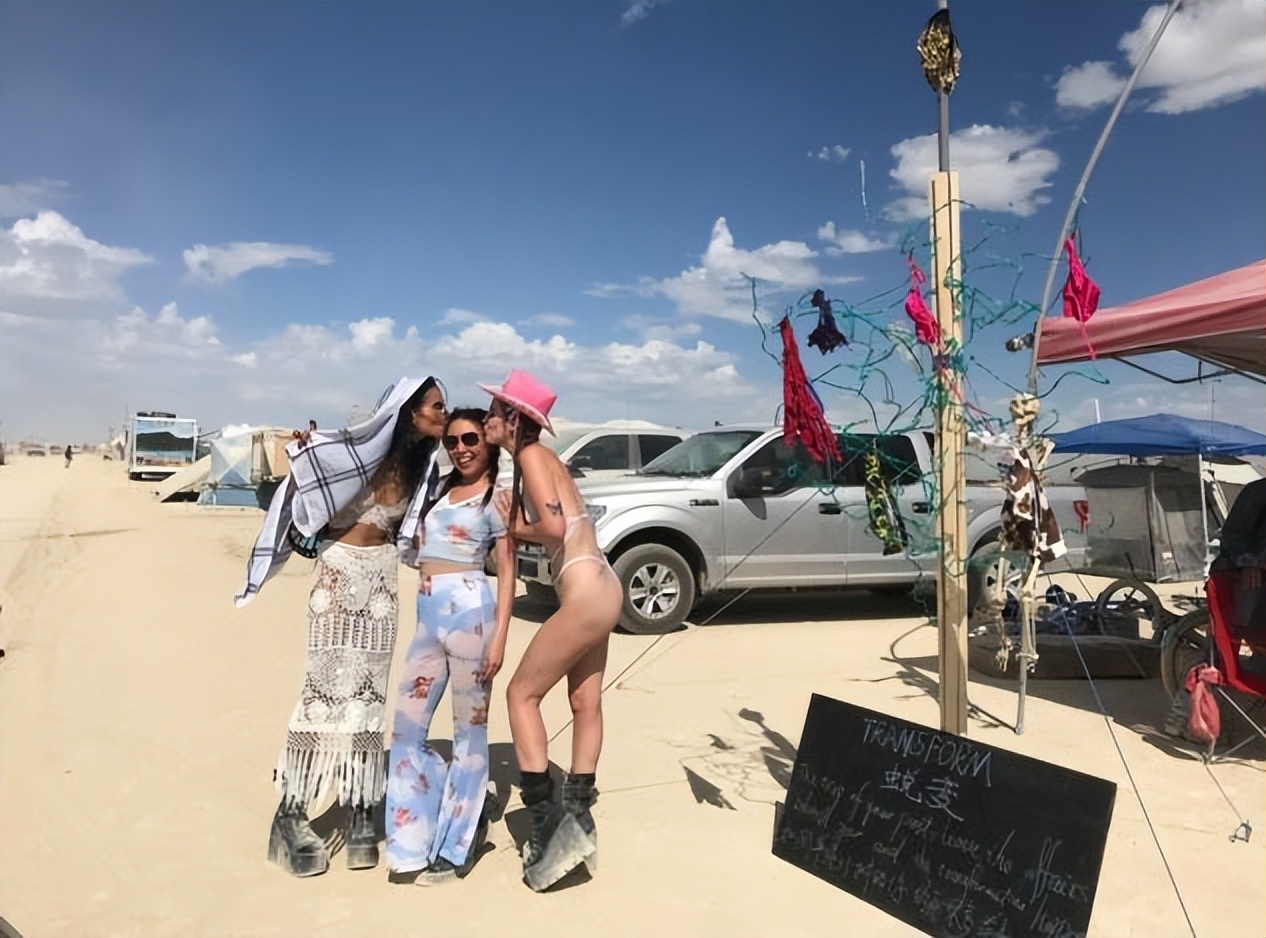 33岁为何要回美国上学?我实在卷不动了,在中国9年只存下30多万