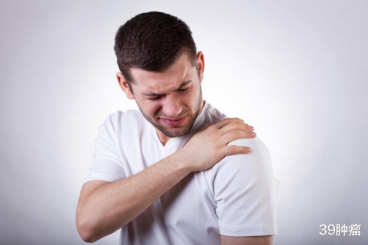 肺癌|?男子肩痛半个月查出肺癌，提醒：3种肩痛可能是大病的信号