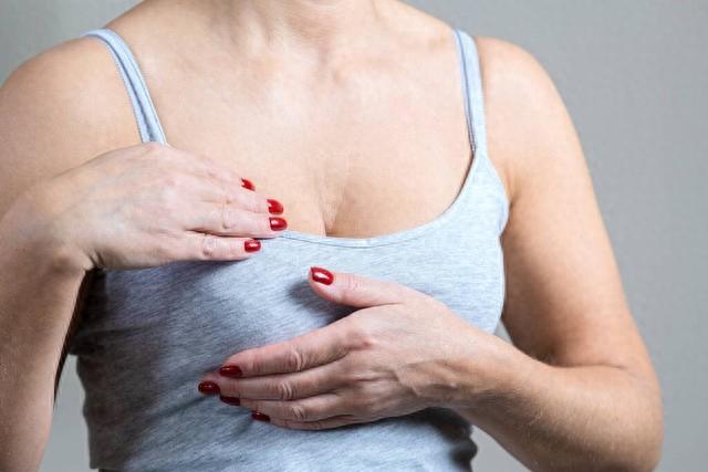 裤子脱了张开腿，盘点那些医院里的女性检查，让人尴尬万分