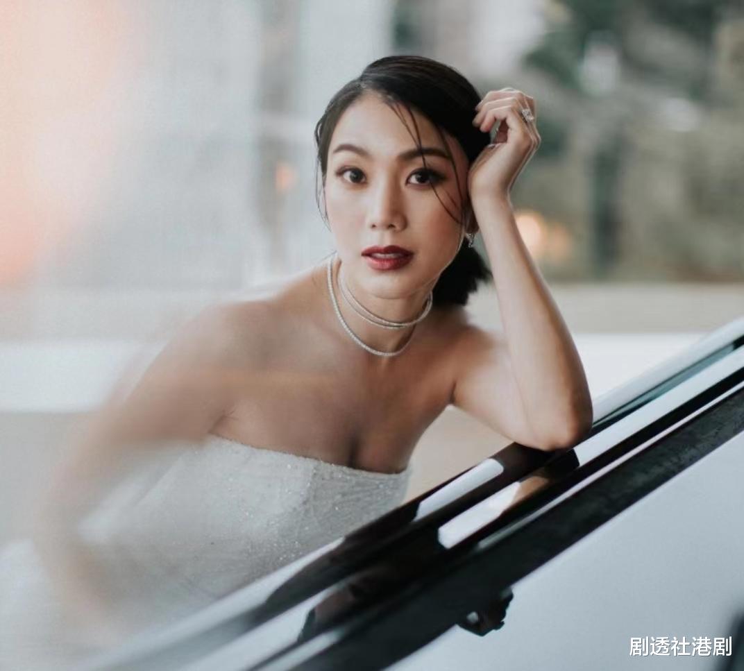 曾三度想自杀！TVB知名星二代曾受抑郁困扰长达10年，更已写好遗书