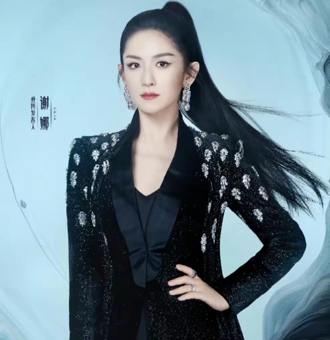 乘风破浪的姐姐|浪姐4初舞台开录，贾静雯白到发光，陈嘉桦妩媚，吴倩少女感十足