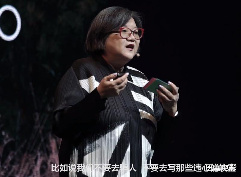 洪晃|四段婚姻,出身名门却一身痞气,京圈名媛的故事远比你想得更精彩