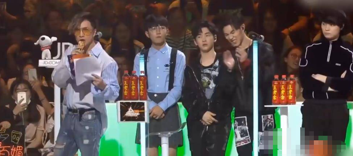 薛之谦|遗憾！资本能捧出流量明星，却捧不出真正的“顶流”