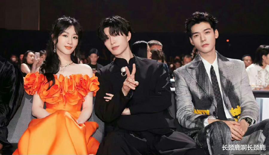 |提携李晓峰，把C位交由赵丽颖，现任时尚芭莎主编沙小荔很不一般