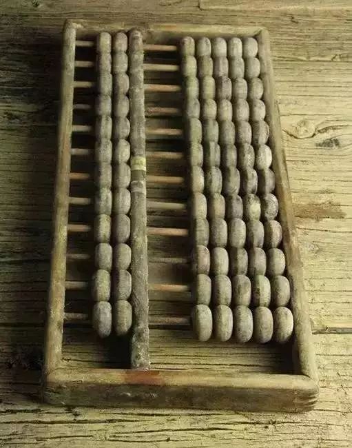 一言不合就车珠子!看得出来吗?这是算盘珠子做成的!