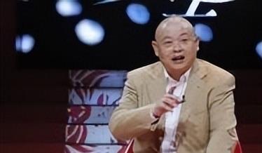 冯小刚主持葬礼，张国立痛念悼词，他的逝世，让半个娱乐圈都在哭泣