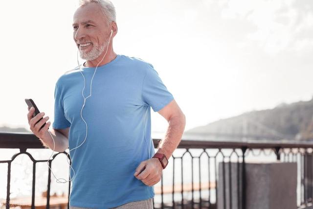 中老年人健身，怎么选择适合自己的运动？