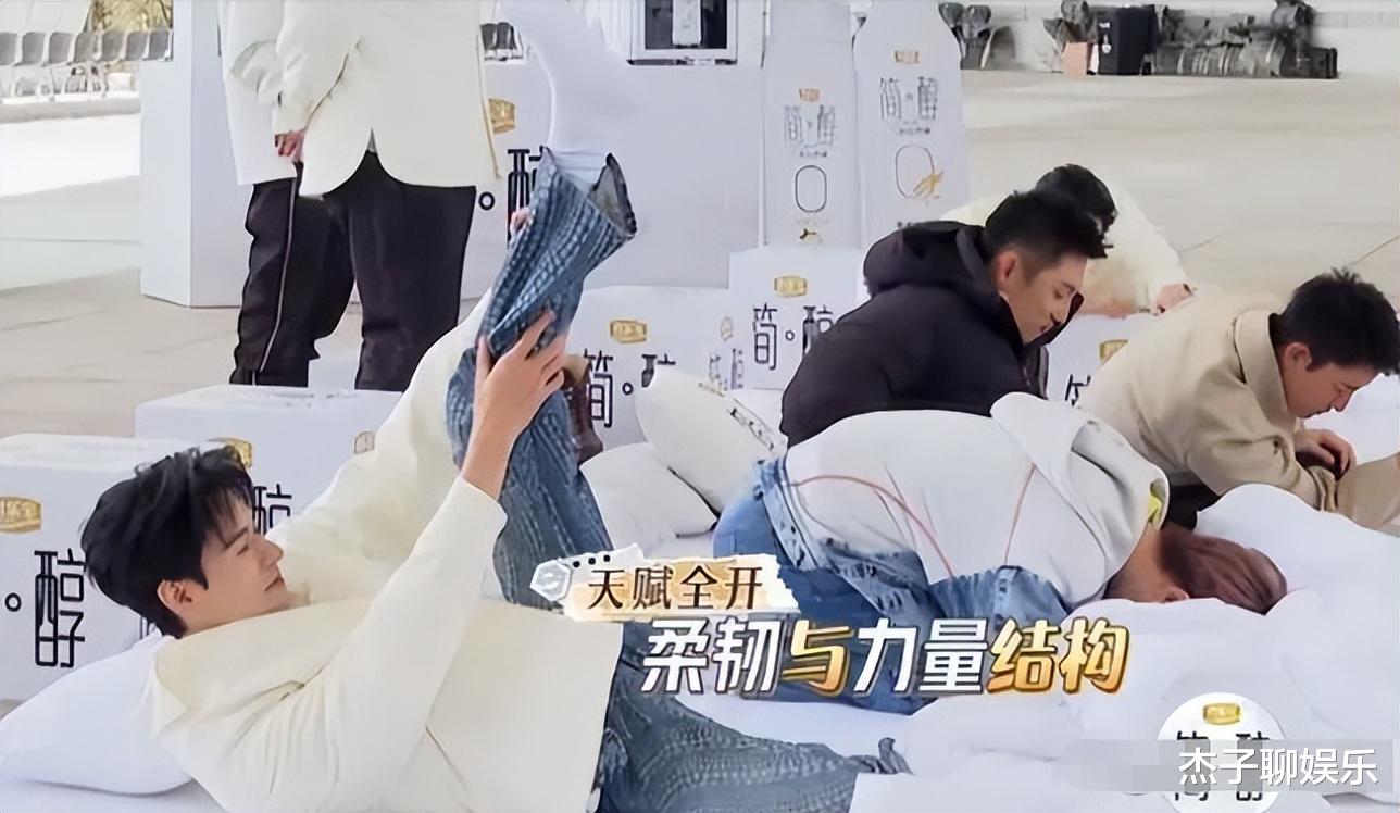 大张伟|大张伟在《极挑》的一句话，暴露了这档综艺再不能封神的真相！