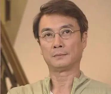 演员刘松仁:43岁娶小20岁泰国空姐,丁克不要孩子,73岁开始后悔