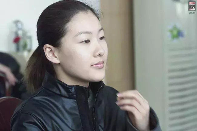 伏明霞|港媒曝伏明霞与富豪老公官宣离婚,净身出户?与梁锦松缘分已尽