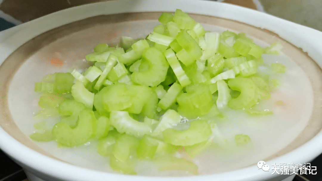 |早起4个好习惯,别不好意思,喝水排第二